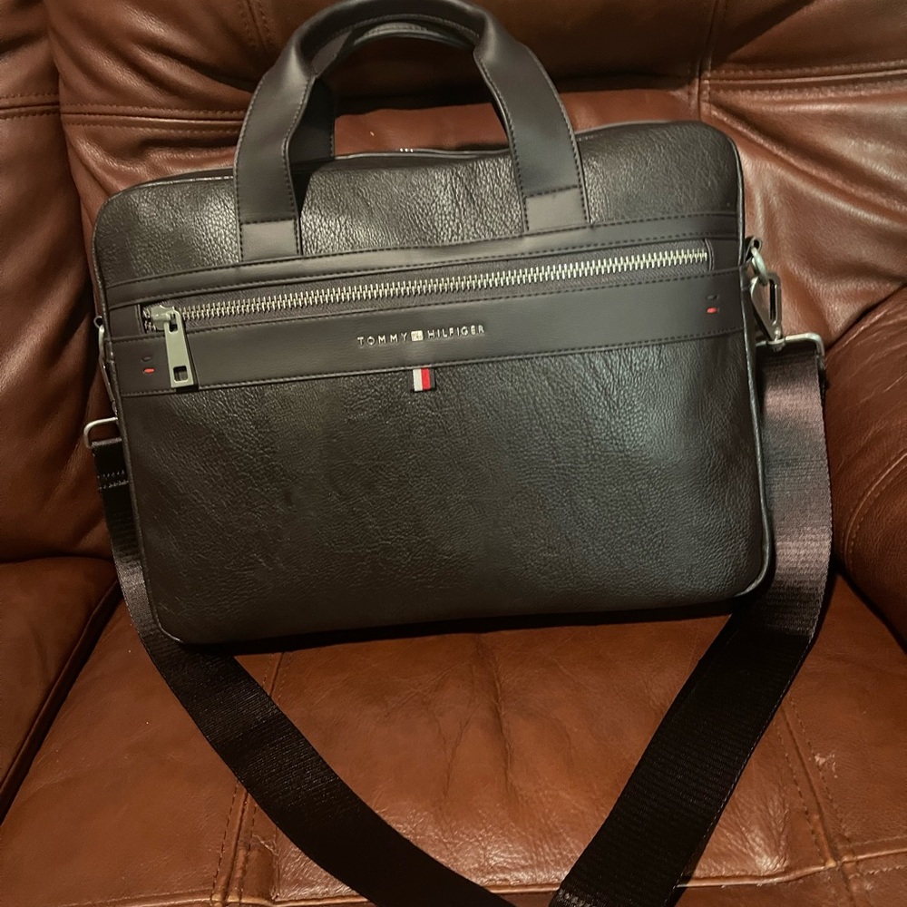 Tommy Hilfiger Dark Brown Leather Laptop Bag